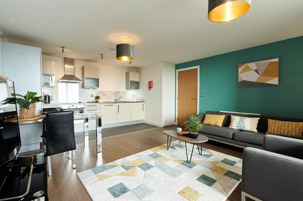 Shortstaymk Vizion Apartments, With Free Superfast Wi-Fi, Parking, Sky Sports And Movies Milton Keynes Eksteriør billede