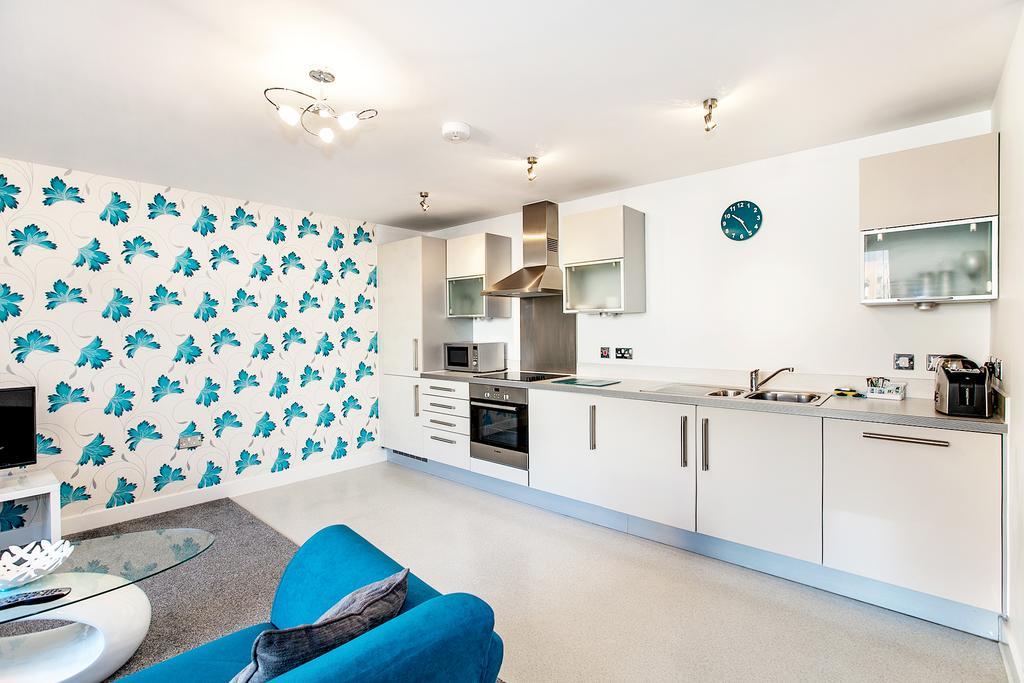 Shortstaymk Vizion Apartments, With Free Superfast Wi-Fi, Parking, Sky Sports And Movies Milton Keynes Værelse billede