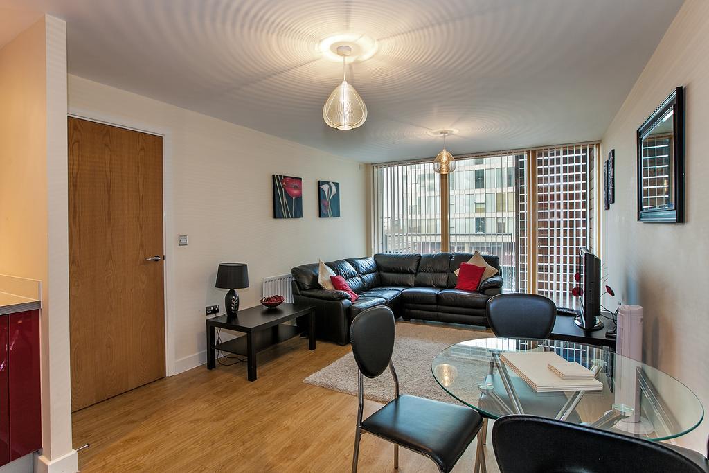 Shortstaymk Vizion Apartments, With Free Superfast Wi-Fi, Parking, Sky Sports And Movies Milton Keynes Værelse billede
