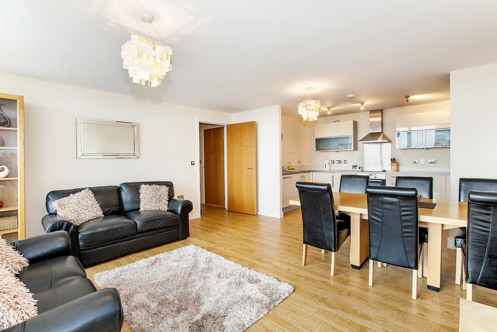 Shortstaymk Vizion Apartments, With Free Superfast Wi-Fi, Parking, Sky Sports And Movies Milton Keynes Eksteriør billede