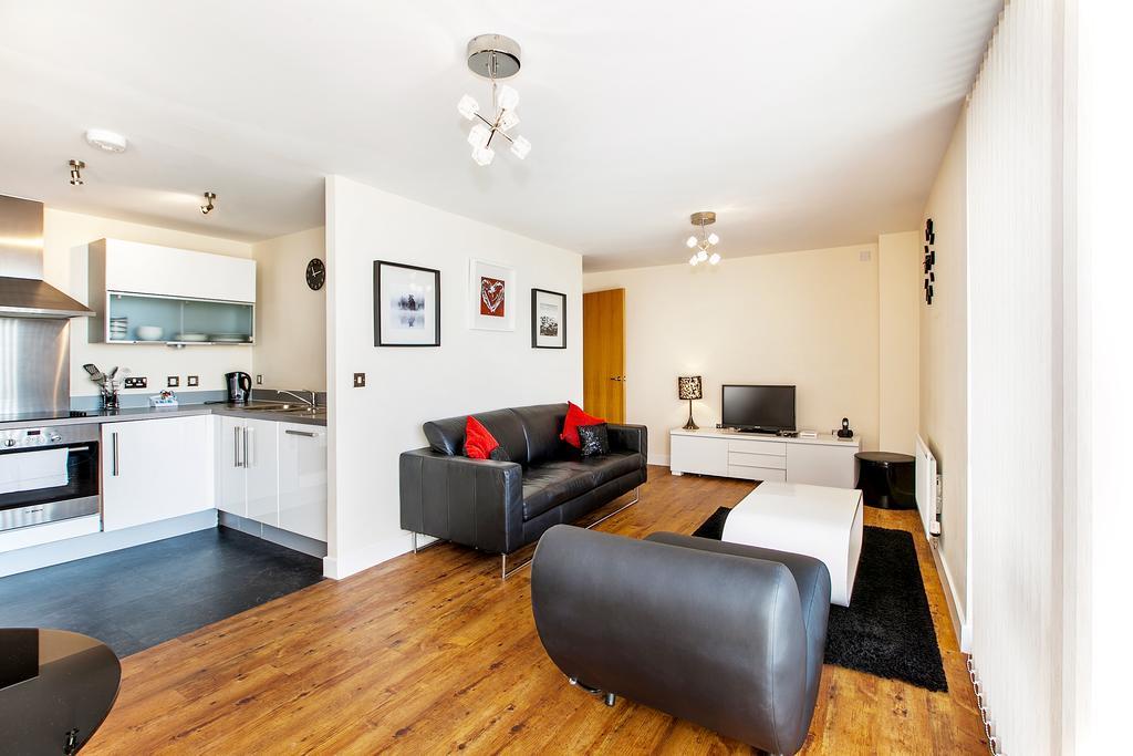 Shortstaymk Vizion Apartments, With Free Superfast Wi-Fi, Parking, Sky Sports And Movies Milton Keynes Eksteriør billede