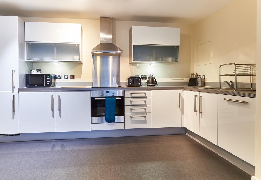 Shortstaymk Vizion Apartments, With Free Superfast Wi-Fi, Parking, Sky Sports And Movies Milton Keynes Eksteriør billede