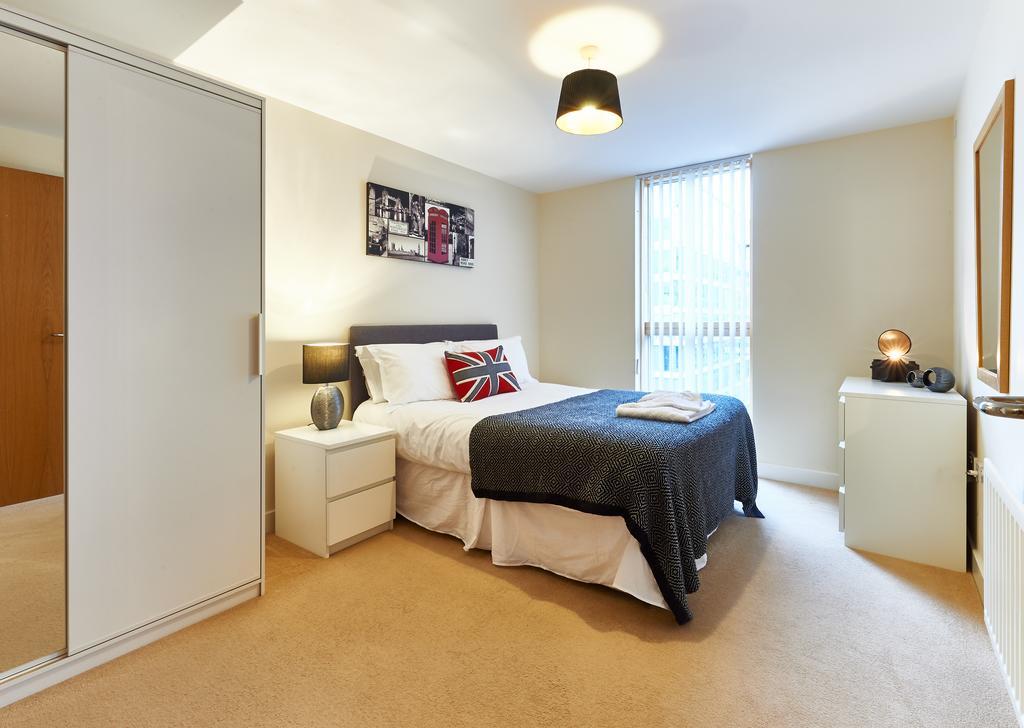 Shortstaymk Vizion Apartments, With Free Superfast Wi-Fi, Parking, Sky Sports And Movies Milton Keynes Eksteriør billede