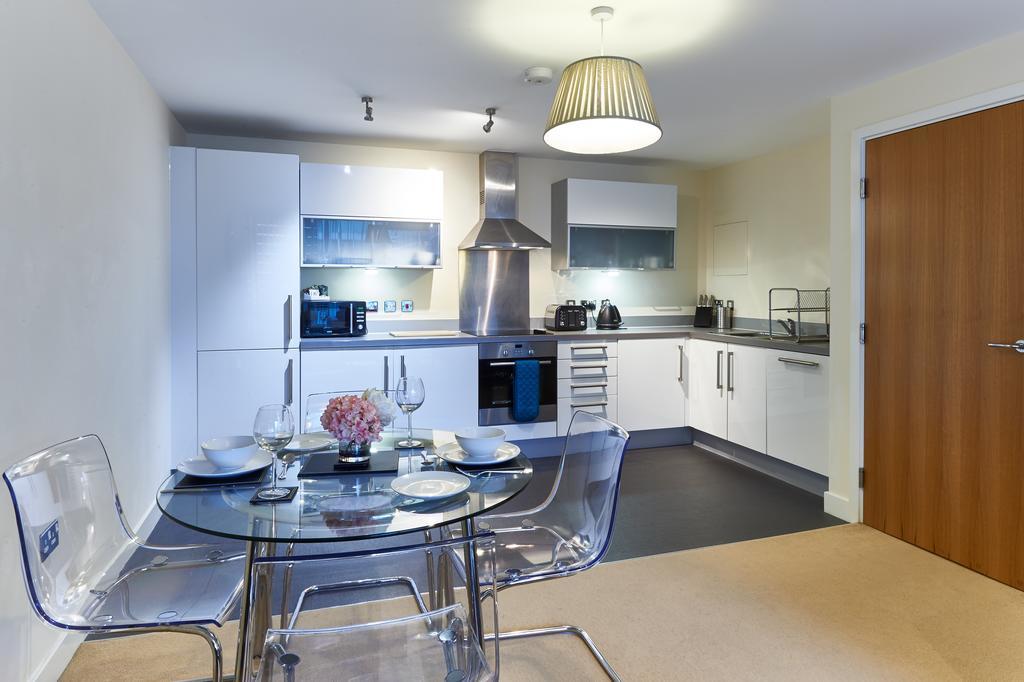 Shortstaymk Vizion Apartments, With Free Superfast Wi-Fi, Parking, Sky Sports And Movies Milton Keynes Eksteriør billede