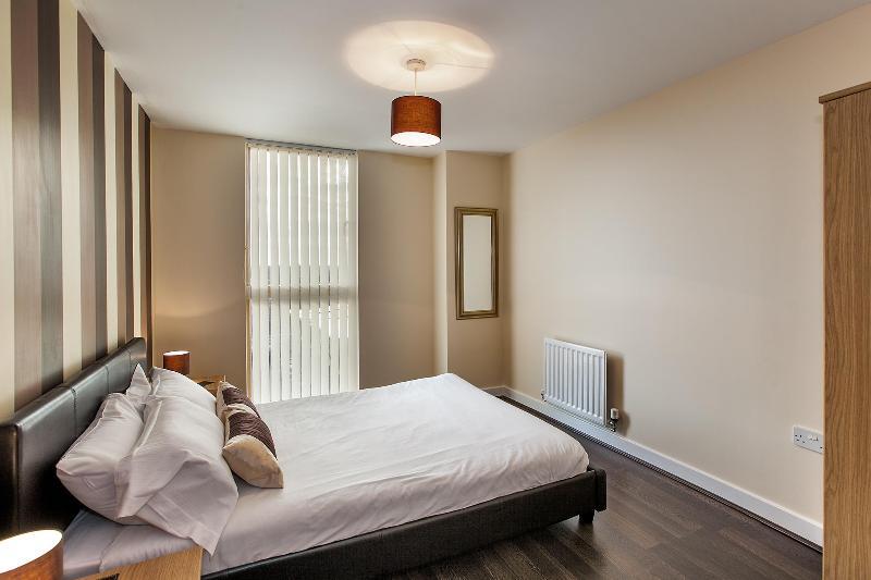 Shortstaymk Vizion Apartments, With Free Superfast Wi-Fi, Parking, Sky Sports And Movies Milton Keynes Eksteriør billede
